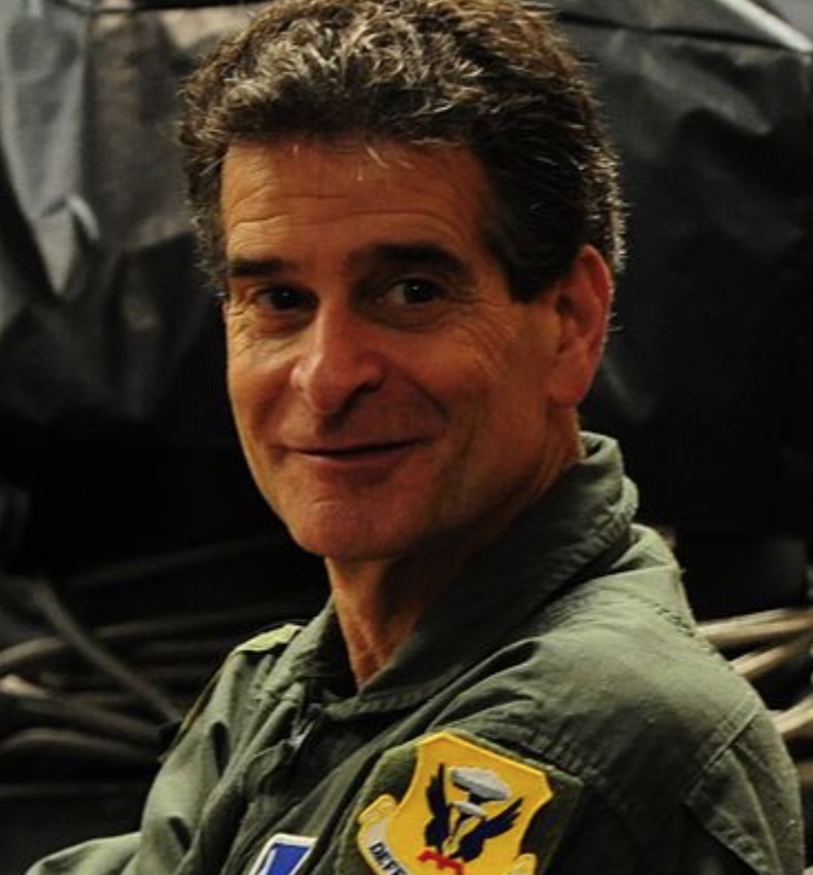 DEAN  KAMEN INVENTOR [Premium]